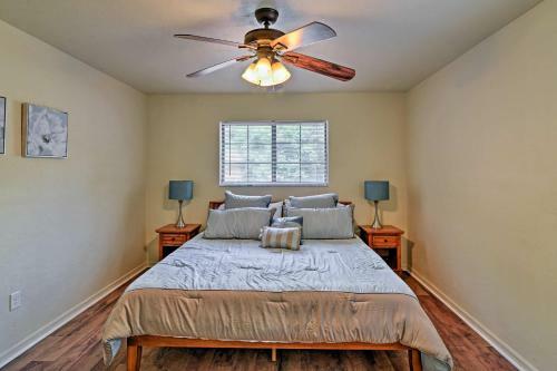 Updated Gainesville Townhome With Pool About 3 Mi To Uf!