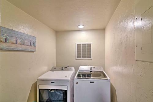 Updated Gainesville Townhome With Pool About 3 Mi To Uf!