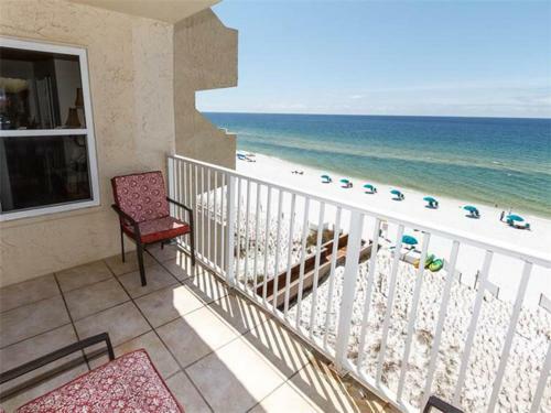 Island Echos 6th Floor Condos