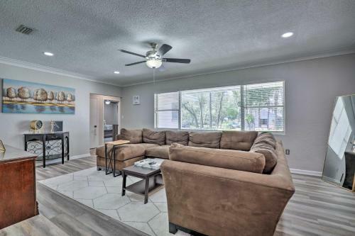 Modern Gainesville Gem About 2 Mi To University!
