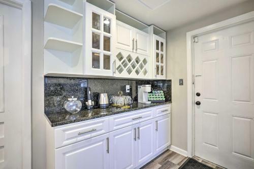 Modern Gainesville Gem About 2 Mi To University!