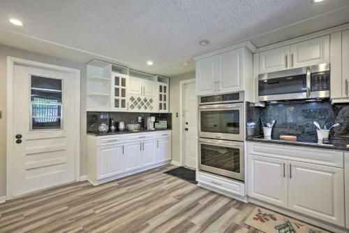 Modern Gainesville Gem About 2 Mi To University!