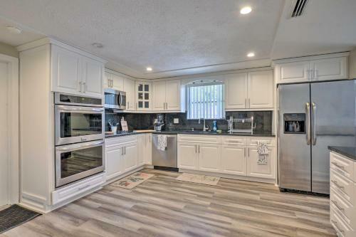 Modern Gainesville Gem About 2 Mi To University!