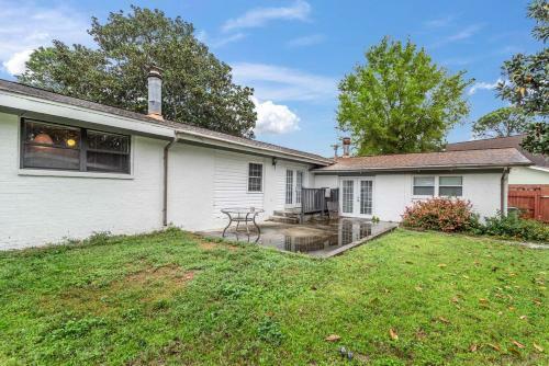 Gorgeous Home In Gulf Breeze