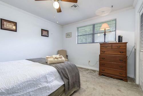 Gorgeous Home In Gulf Breeze