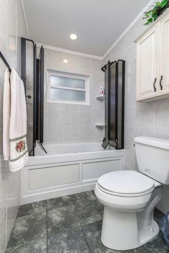 Gorgeous Home In Gulf Breeze