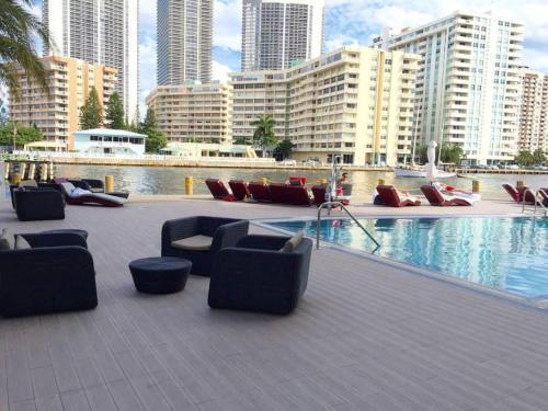 Beachwalk 0704 Awesome Apartment N View Two Bed Two Bath