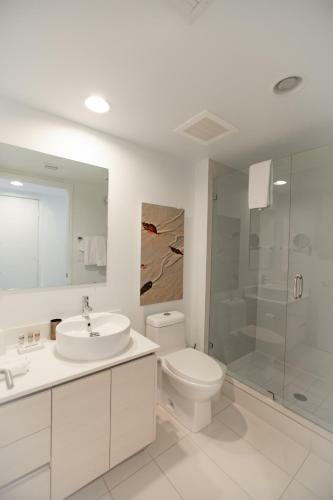 Beachwalk 2105b Independent Superior Room