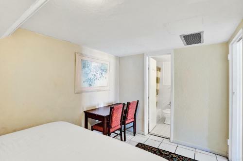 Gorgeous 1br Apartment, A Walk From The Beach