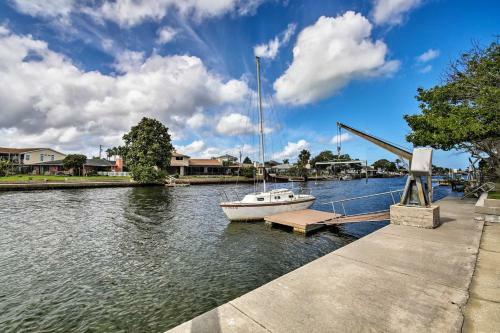 Waterfront Hernando Beach Home With Dock And Kayaks