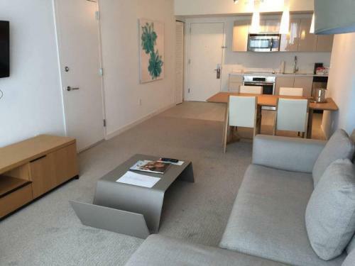 Apartamento Beachwalk 0404a Beautiful Condo