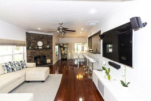 Beach Villa Oasis