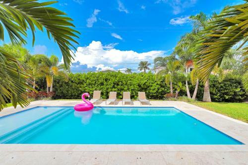 Villa Modern Luxurious Beach Retreat-5 Br With/pool