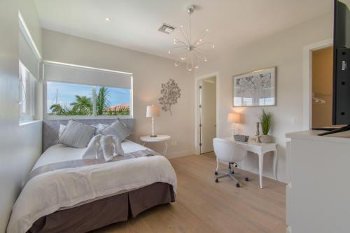 Villa Modern Luxurious Beach Retreat-5 Br With/pool