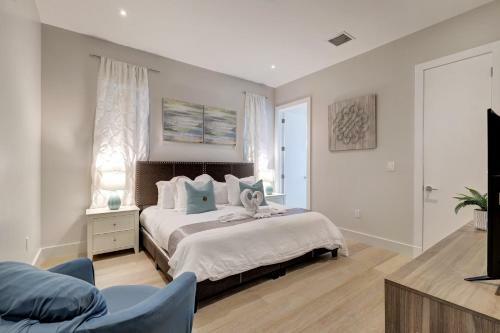 Villa Modern Luxurious Beach Retreat-5 Br With/pool