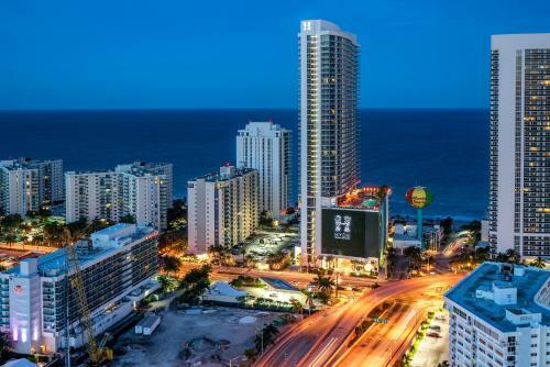 Apartamento Incredible And Spacious Two Bedroom Beach Front!