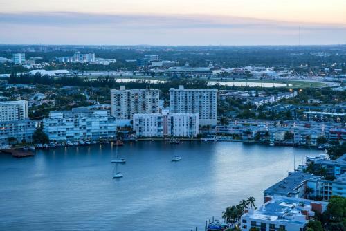 Apartamento Beach Front Premium Two Bedroom Condo