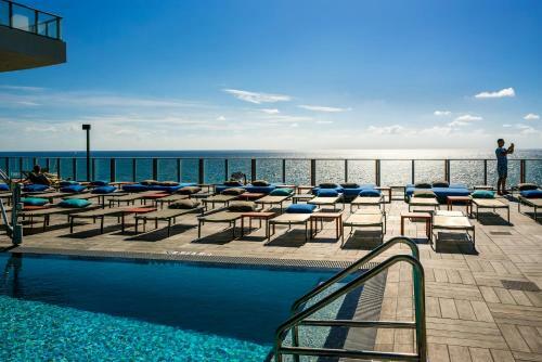 Apartamento Luxurios 2b/2b Condo Beachfront Building