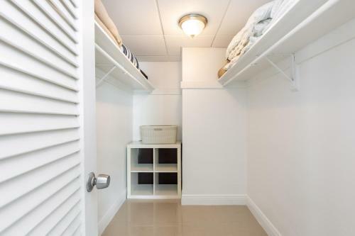 Aparthotel The Tides Ocean Luxury Suites