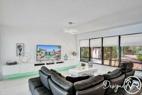 Villa Heated Private Pool 4br Modern Home