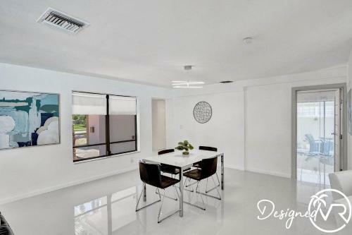 Villa Heated Private Pool 4br Modern Home