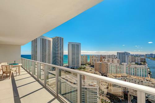 Apartamento 5*amenities Luxury 3 Br-stunning View & High Floor
