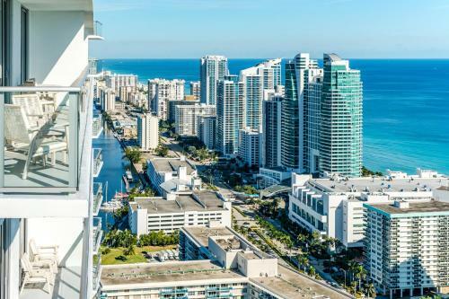 Apartamento 2019 New Hydehouse Sw 3br Corner Suite +14th Floor