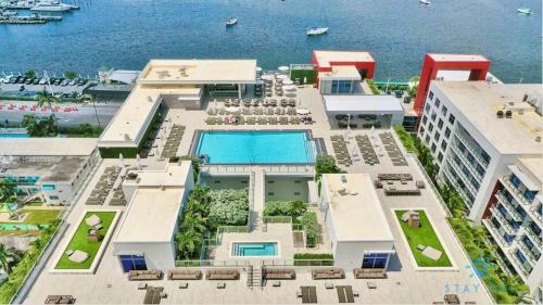 Costa Hollywood Beachfront Rooftop Pool