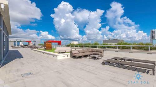 Costa Hollywood Beachfront Rooftop Pool
