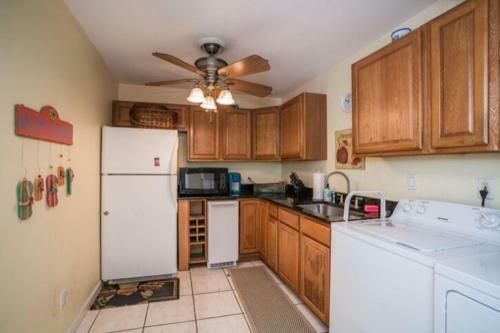 105 81st Sunset Palms Home
