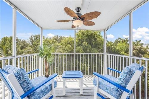 Blue Coconut Bungalow Home