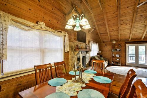 Unique Canalfront Homosassa Log Cabin With Hot Tub