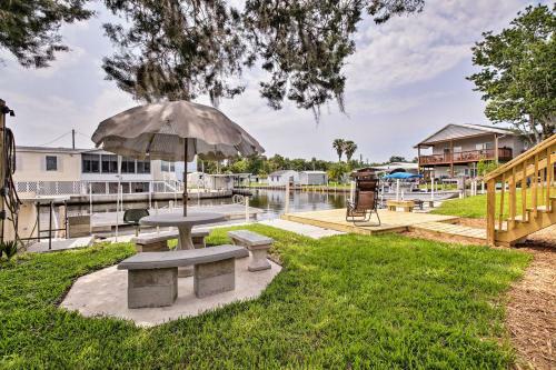 Homosassa Riverfront Home With Boat Ramp And Docking