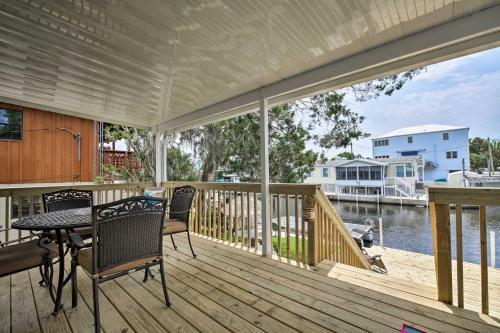 Homosassa Riverfront Home With Boat Ramp And Docking