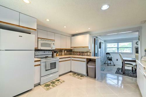 Canalfront Hudson Home With Private Dock And Yard!