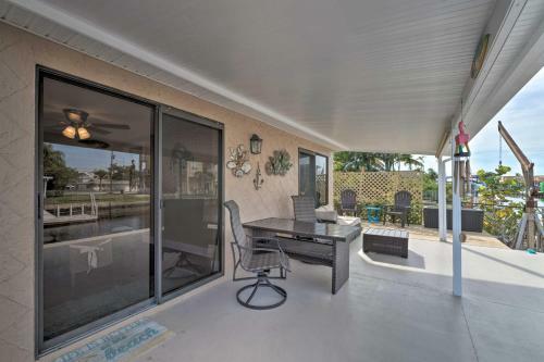 Canalfront Home With Dock And Access To Gulf Of Mexico