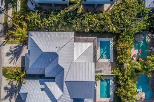 Day Break Bungalow By Ami Locals