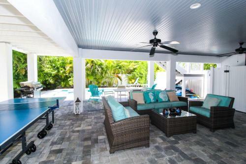 Day Break Bungalow By Ami Locals