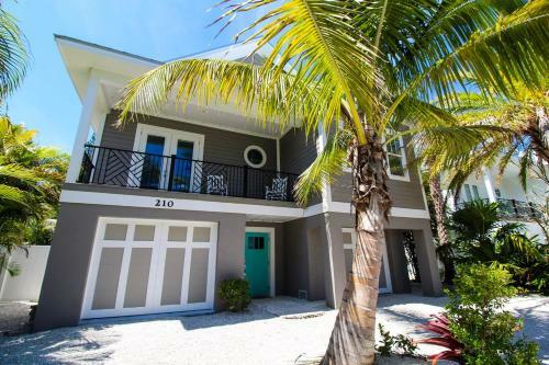 Harbor Haven By Ami Locals