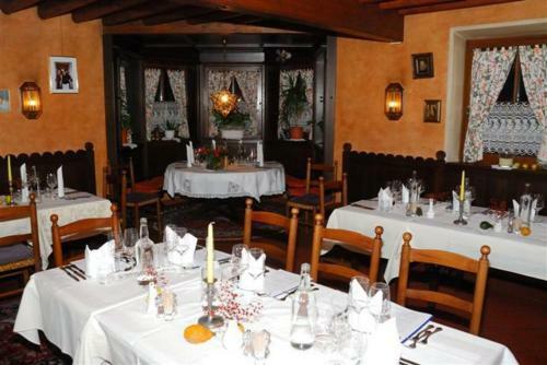 Posada Gasthof Hohlwegwirt