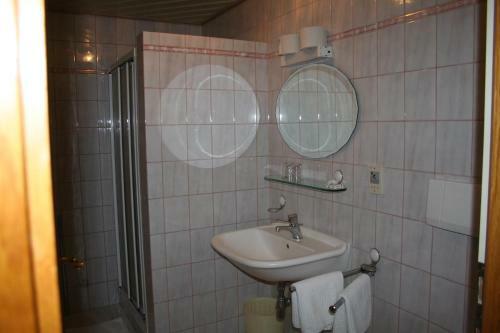 Hostal Gasthaus �berfuhr