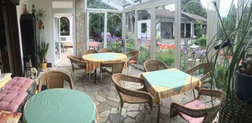 Hostal Pension M�hlenheim