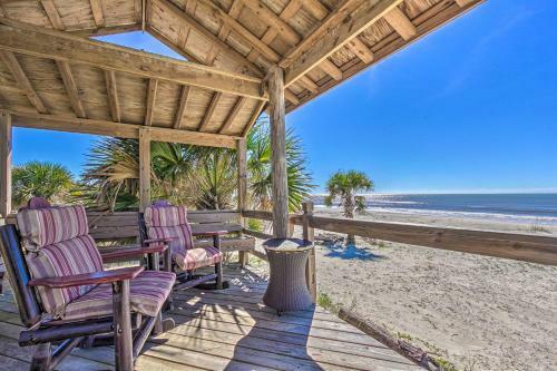 Refurbished 5,000 Sq Ft Home With Coast Views And Pool
