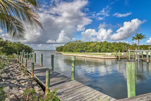 Jensen Beach Home With Patio And Beach Access!