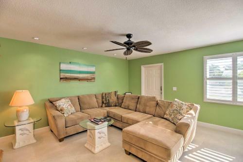 Jensen Beach Home With Patio And Beach Access!
