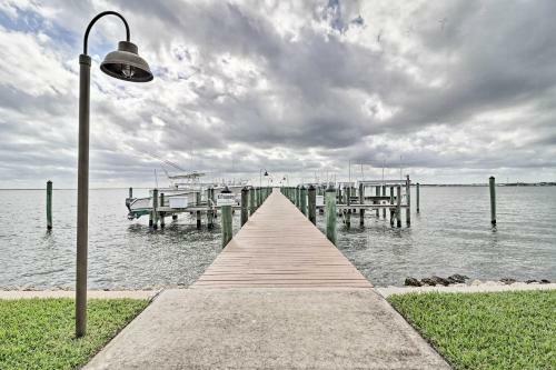 Jensen Beach Home With Pool Access-walk To Beach