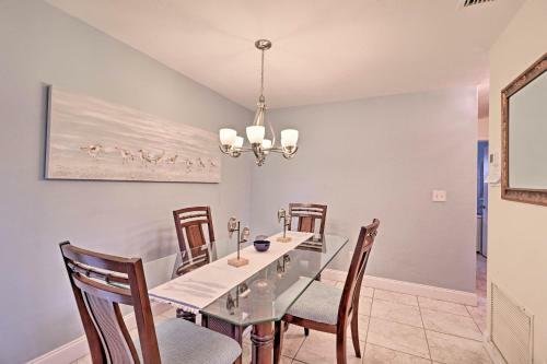 Jensen Beach Home With Pool Access-walk To Beach