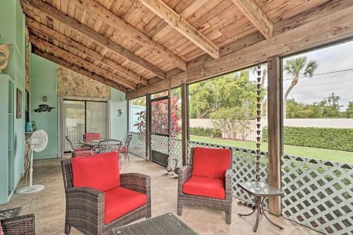 Jensen Beach Home With Pool Access-walk To Beach