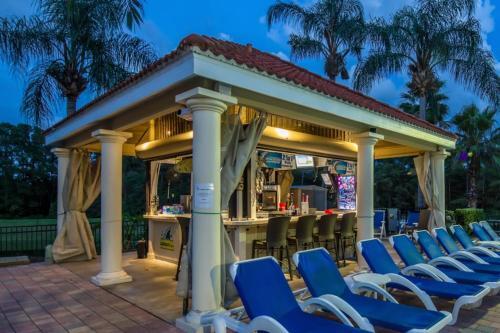 Sunshine Daydream Villa