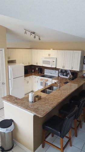 The Private Retreat - Three Bedroom Home